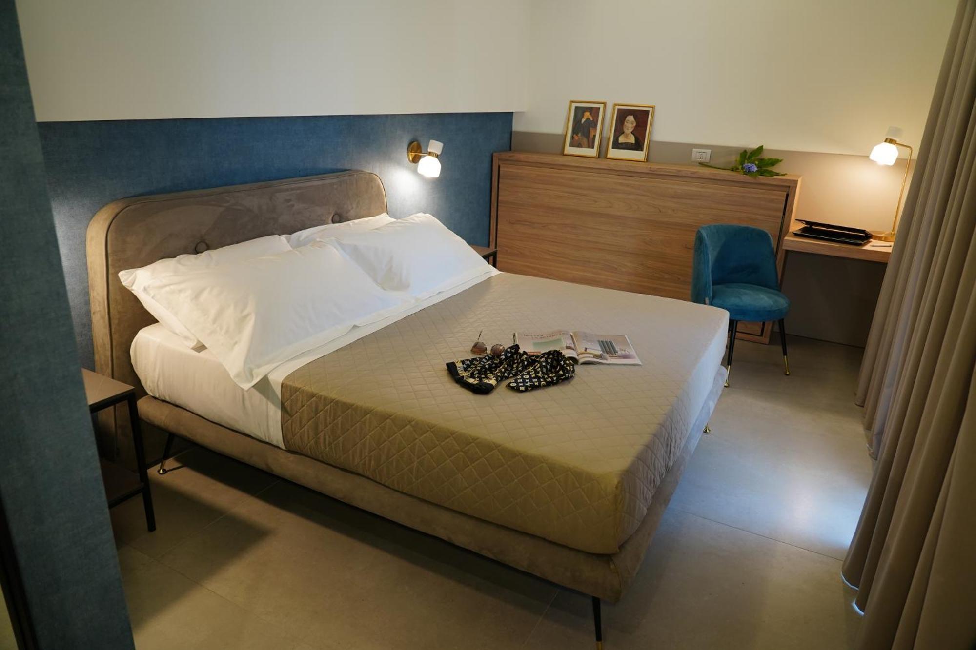 10 Catalani Rooms Порто-Чезарео Екстер'єр фото
